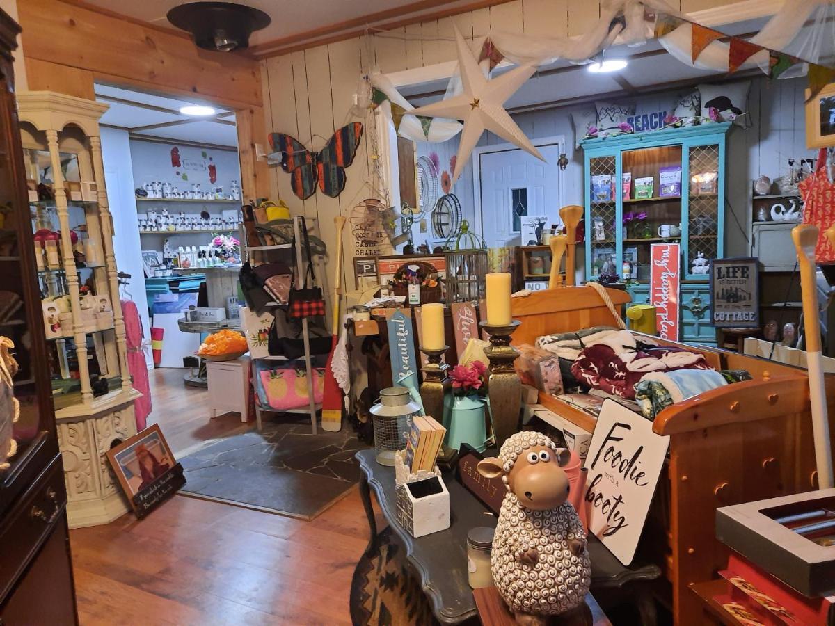 Lakefront Hideaway Resort Kawartha Lakes Luaran gambar